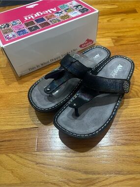 NIB Alegria Carina Blue Rainbow Sandal Size 42